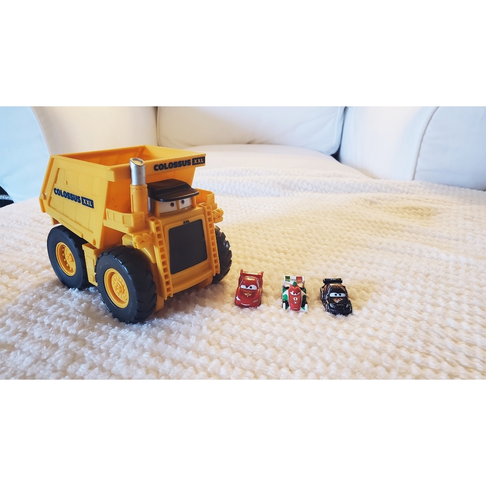 Disney Pixar Colossus XXL Car Chomping Dump Truck with 3 Minis